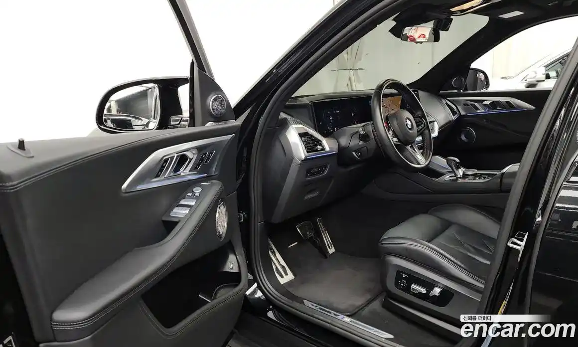 BMW XM 2023 4.4 Автомат в Москве № 191185, фото 10