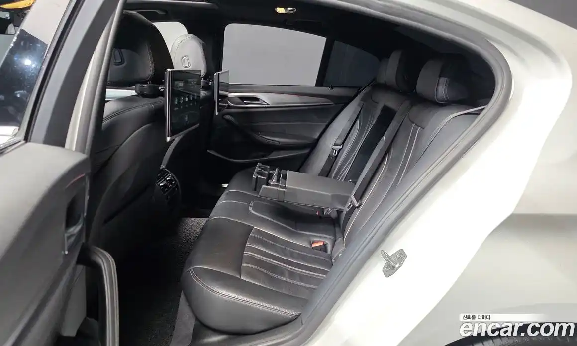 BMW 5-Series 2018 2.0 Автомат в Москве № 192767, фото 16