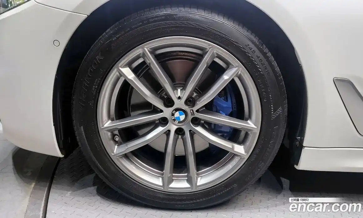 BMW 5-Series 2018 2.0 Автомат в Москве № 192767, фото 4