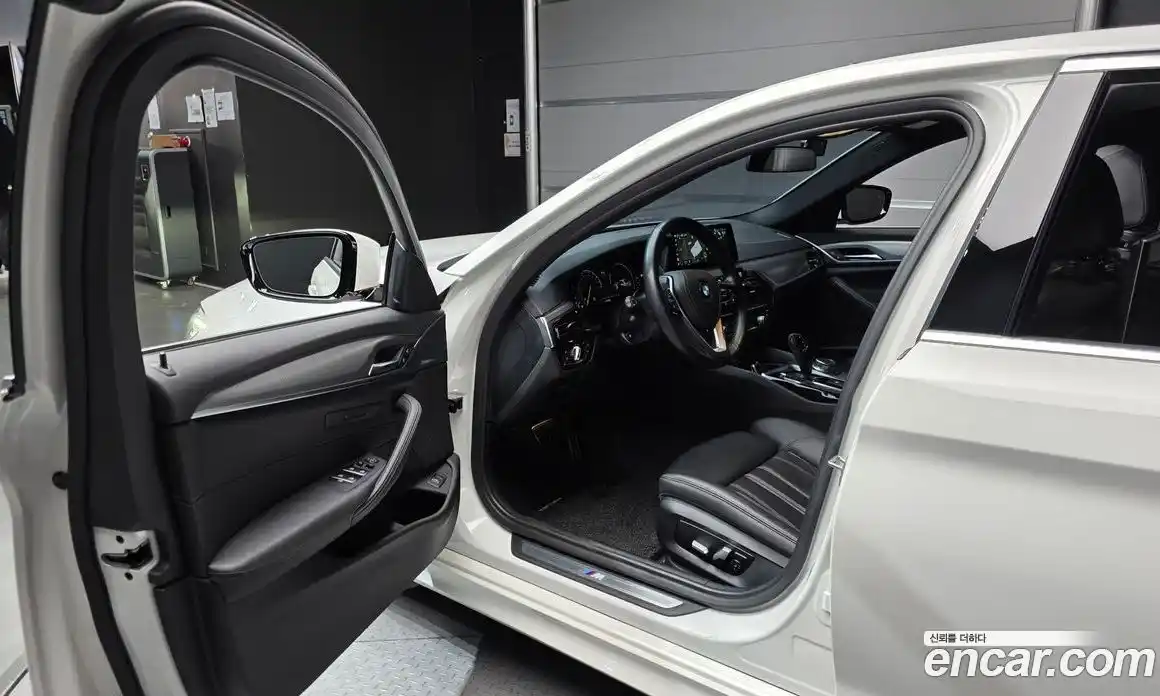 BMW 5-Series 2018 2.0 Автомат в Москве № 192767, фото 5