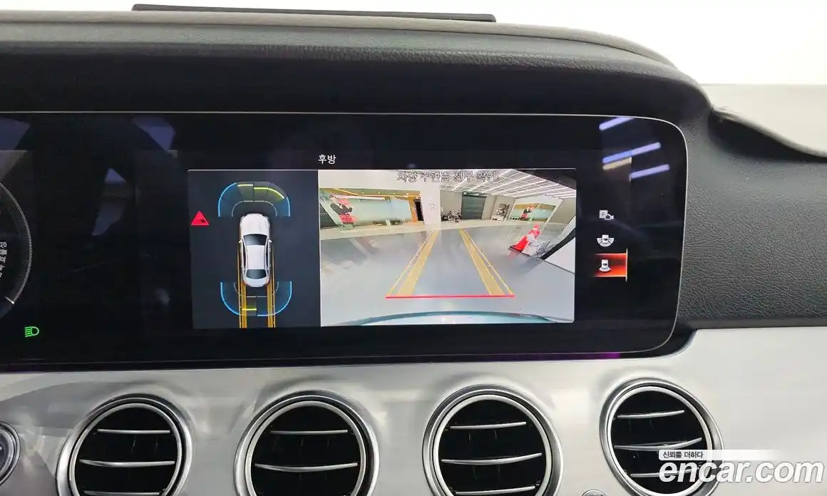 Mercedes-Benz E-Class 2021 2.0 Автомат в Москве № 194325, фото 11