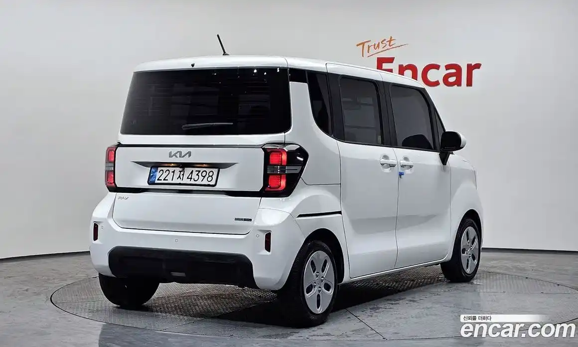 Kia Ray 2023 1.0 Автомат в Москве № 19440, фото 13