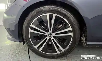 Mercedes-Benz E-Class 2022 2.0 Автомат в Москве № 194753, миниатюра 2