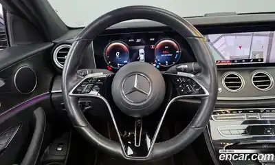 Mercedes-Benz E-Class 2022 2.0 Автомат в Москве № 194753, миниатюра 10