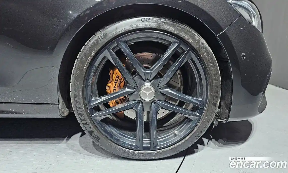 Mercedes-Benz E-Class 2018 4.0 Автомат в Москве № 195514, фото 12