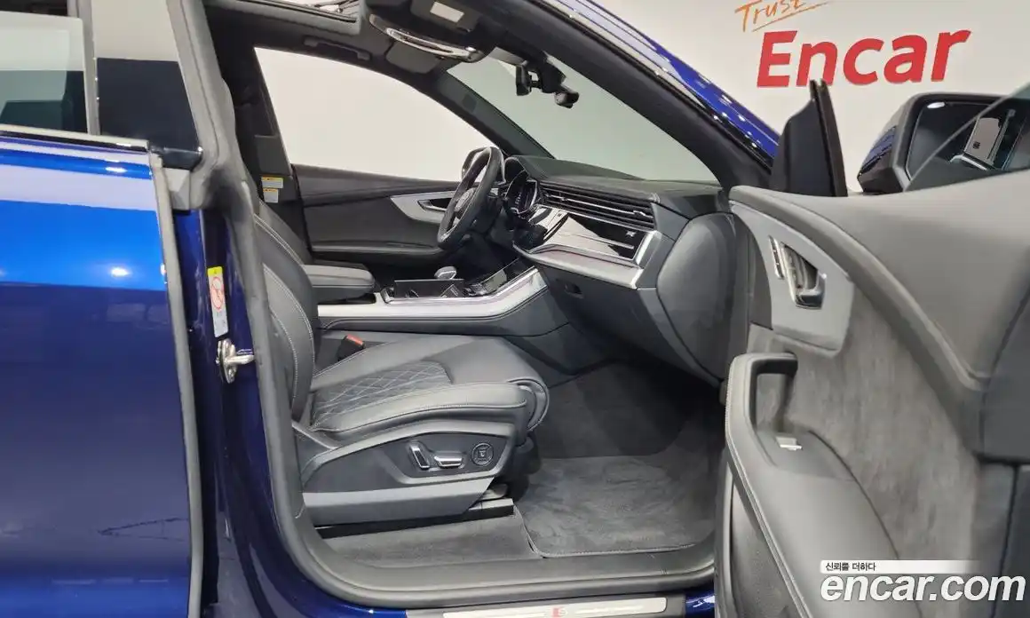 Audi Q8 2023 3.0 Автомат в Москве № 195936, фото 17