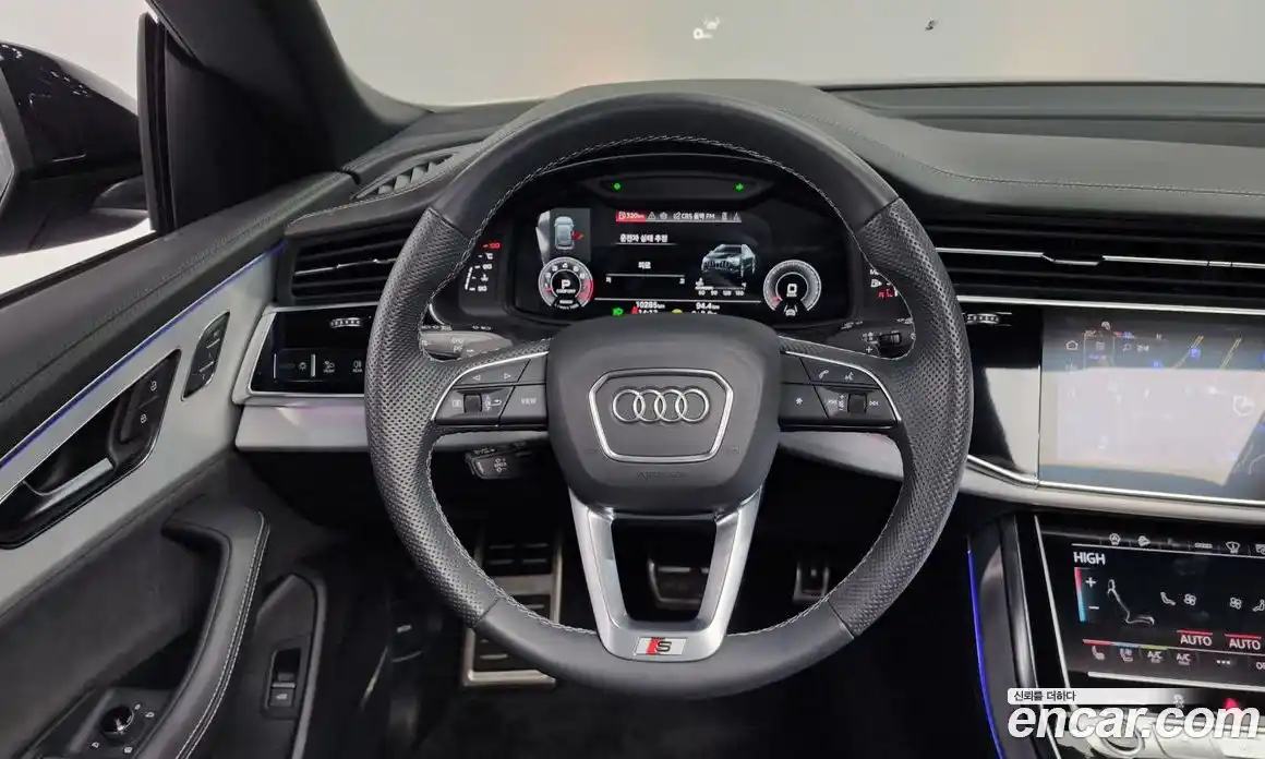 Audi Q8 2023 3.0 Автомат в Москве № 195936, фото 18