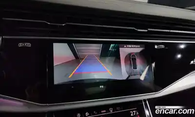 Audi Q8 2023 3.0 Автомат в Москве № 195936, миниатюра 2