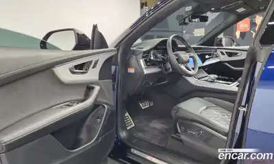 Audi Q8 2023 3.0 Автомат в Москве № 195936, миниатюра 4