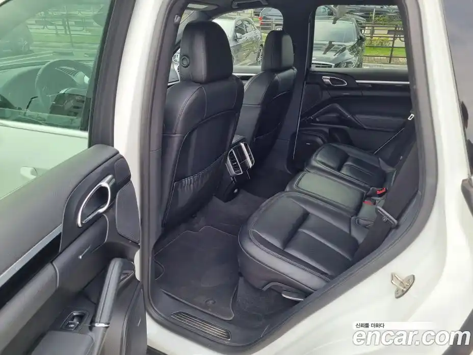 Porsche Cayenne 2016 3.6 Автомат в Москве № 197713, фото 18