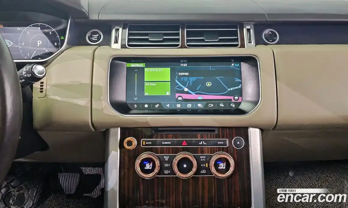 Land Rover Range-Rover 2017 4.4 Автомат в Москве № 198252, фото 7