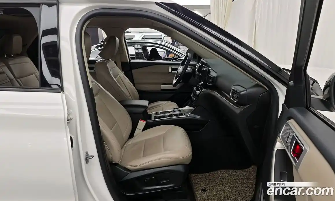 Ford Explorer 2022 2.3 Автомат в Москве № 199910, фото 1