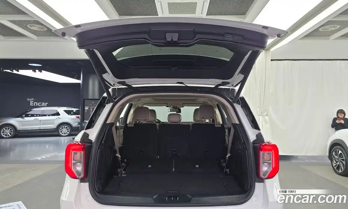 Ford Explorer 2022 2.3 Автомат в Москве № 199910, фото 19