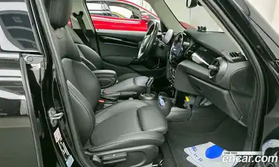 Mini Cooper 2022 1.5 Автомат в Москве № 201126, миниатюра 11