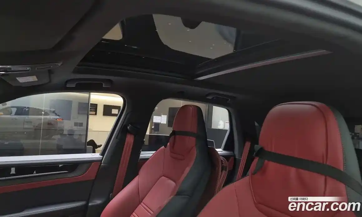 Porsche Cayenne 2025 4.0 Автомат в Москве № 212929, фото 1