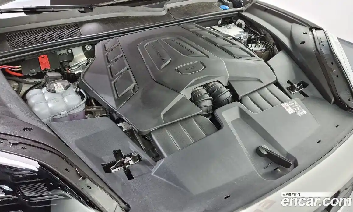 Porsche Cayenne 2025 4.0 Автомат в Москве № 212929, фото 20