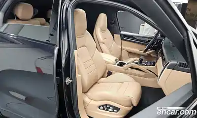 Porsche Cayenne 2021 3.0 Автомат в Москве № 213259, миниатюра 5