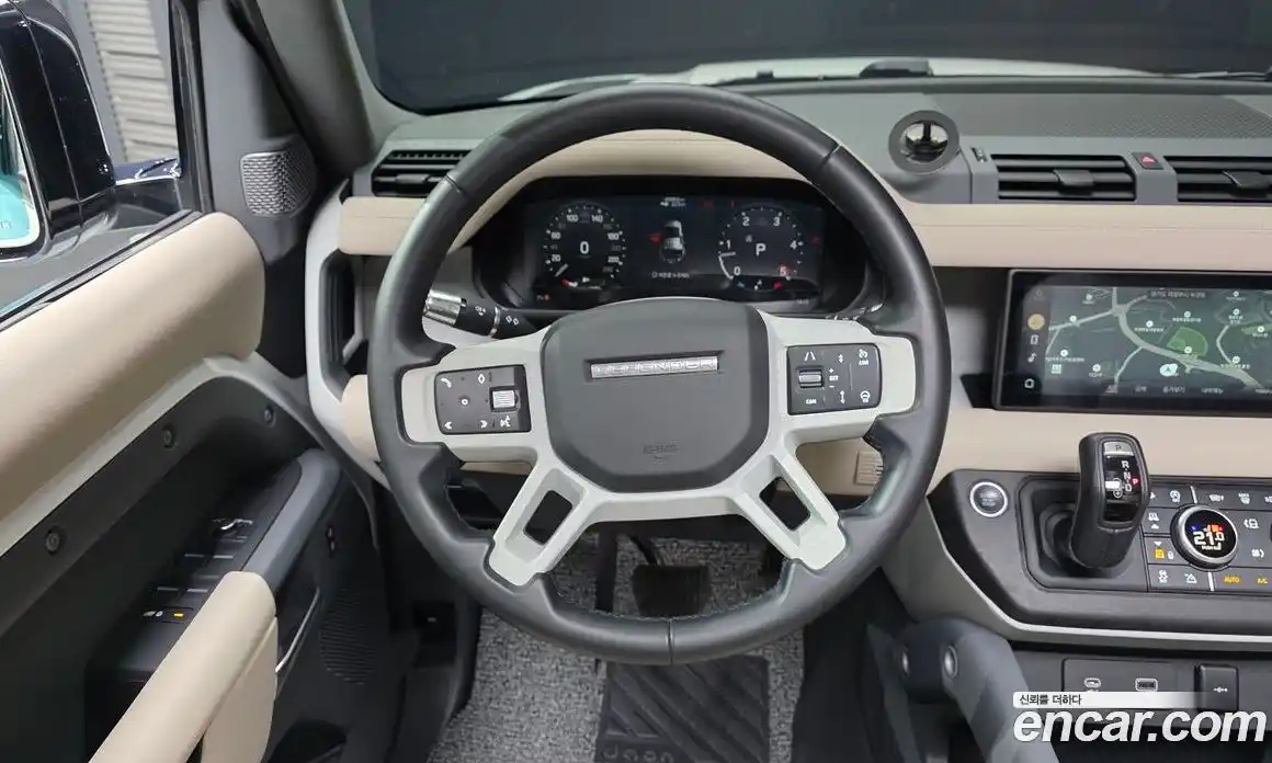 Land Rover Defender 2022 3.0 Автомат в Москве № 213343, фото 13