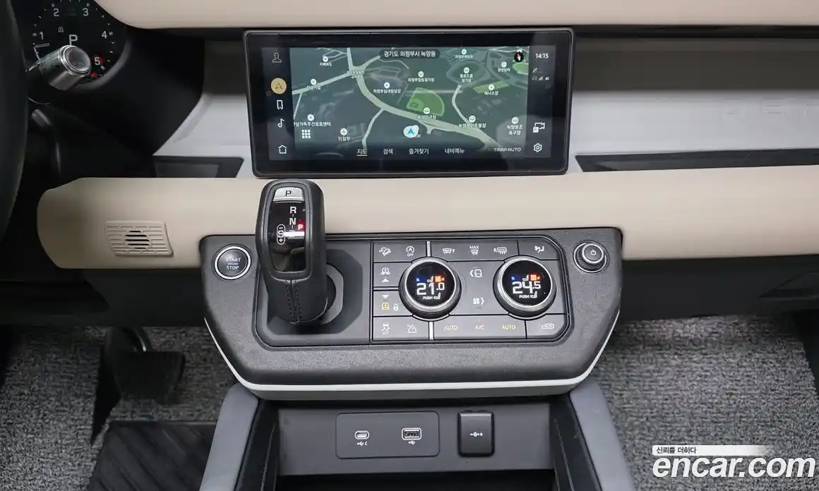 Land Rover Defender 2022 3.0 Автомат в Москве № 213343, фото 14