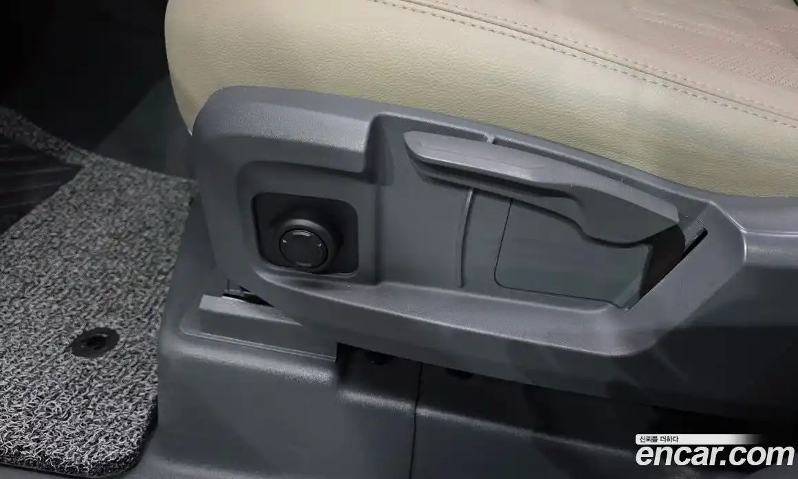 Land Rover Defender 2022 3.0 Автомат в Москве № 213343, фото 17