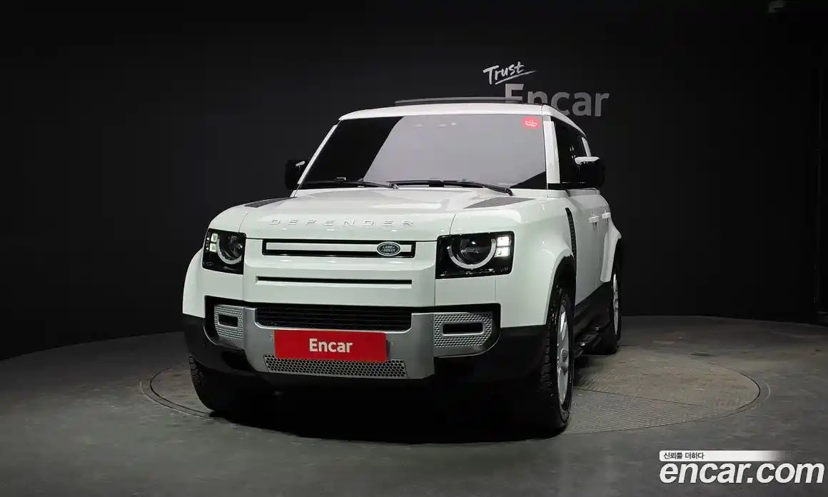 Land Rover Defender 2022 3.0 Автомат в Москве № 213343, фото 3