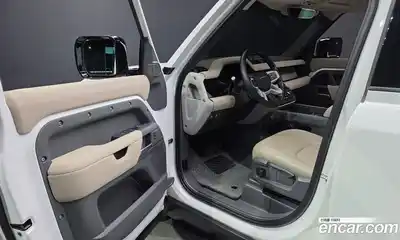 Land Rover Defender 2022 3.0 Автомат в Москве № 213343, миниатюра 10