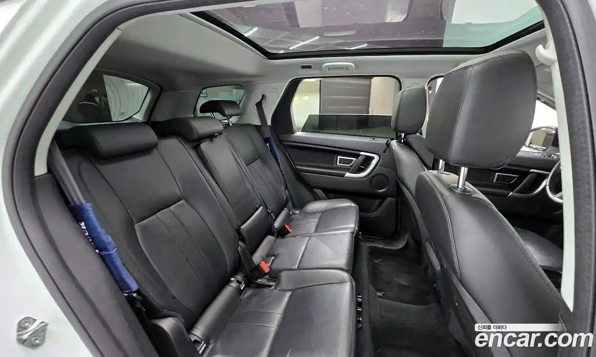 Land Rover Discovery Sport 2019 2.0 Автомат в Москве № 213476, фото 16