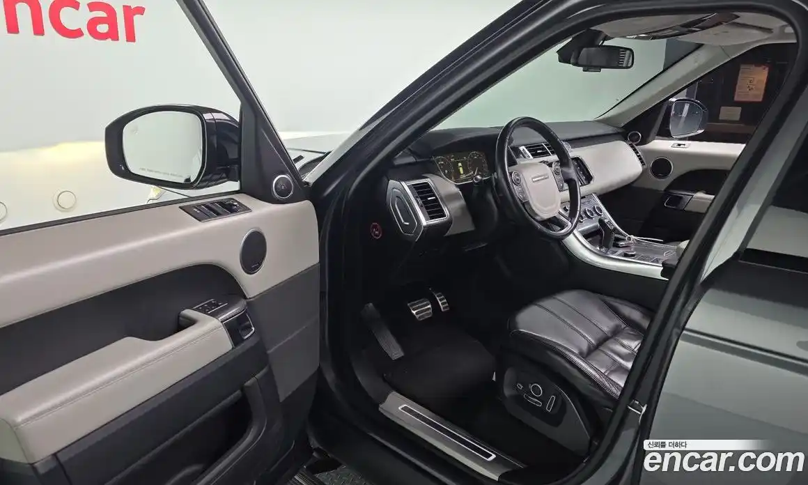 Land Rover Range-Rover Sport 2016 3.0 Автомат в Москве № 213738, фото 16