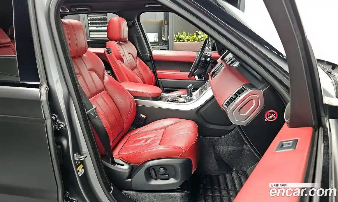 Land Rover Range-Rover Sport 2016 3.0 Автомат в Москве № 213762, фото 16