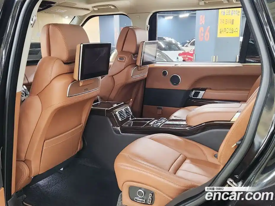 Land Rover Range-Rover 2017 5.0 Автомат в Москве № 213819, фото 16