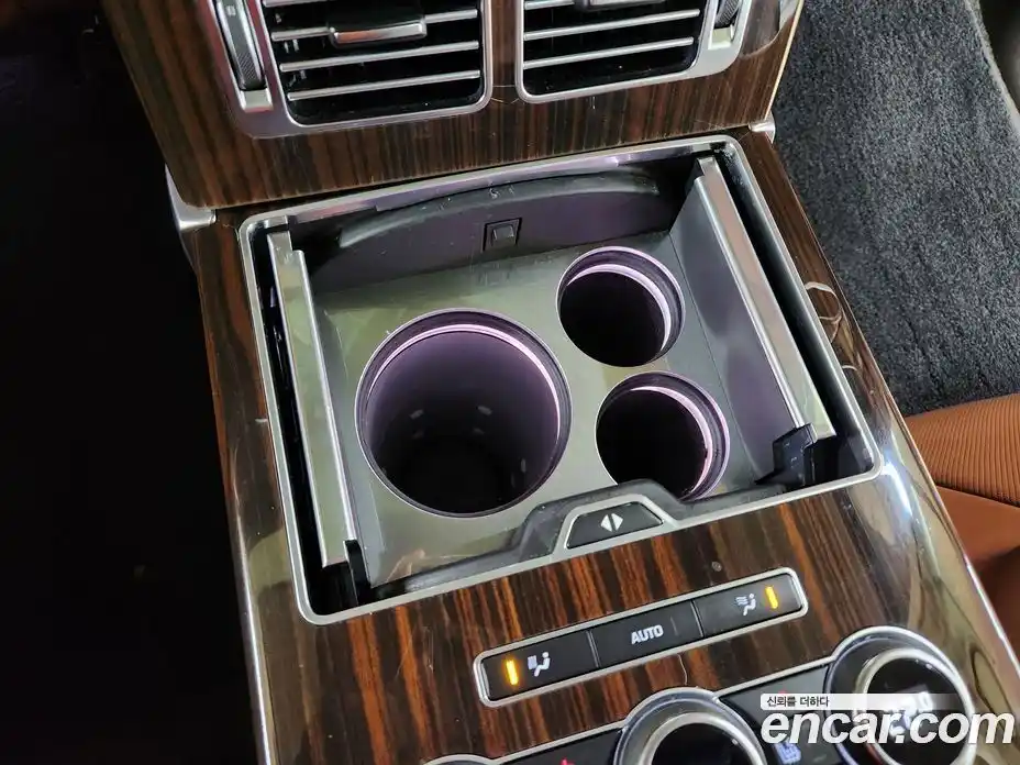 Land Rover Range-Rover 2017 5.0 Автомат в Москве № 213819, фото 18