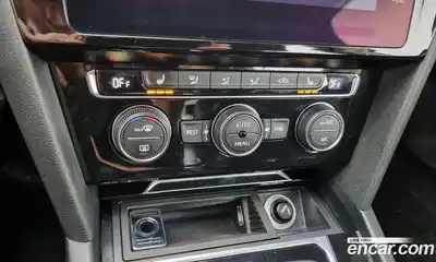 Volkswagen Passat 2018 2.0 Автомат в Москве № 214945, миниатюра 2