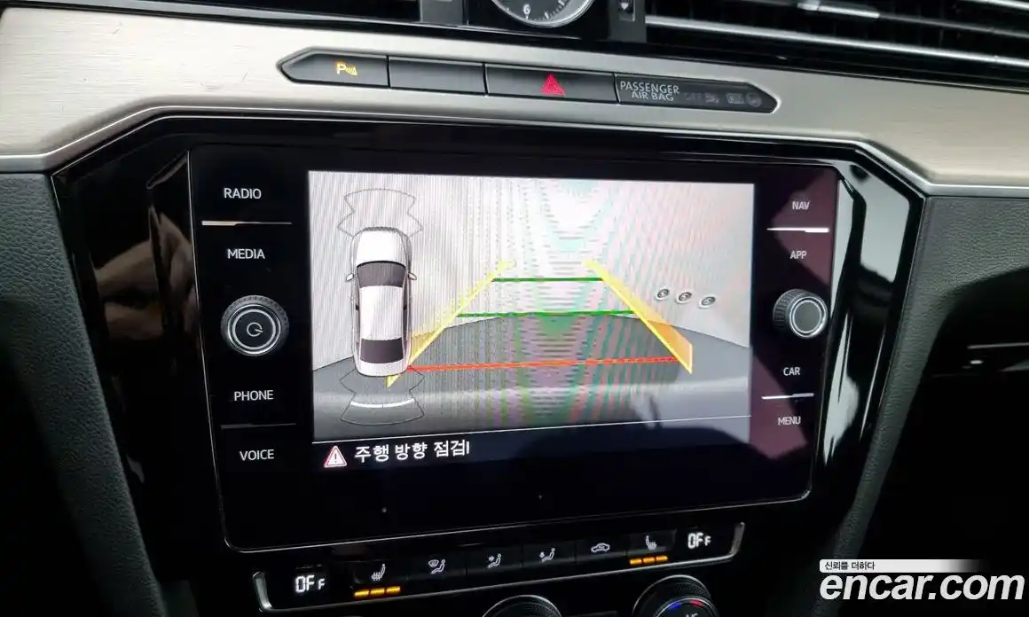 Volkswagen Passat 2018 2.0 Автомат в Москве № 214945, фото 9