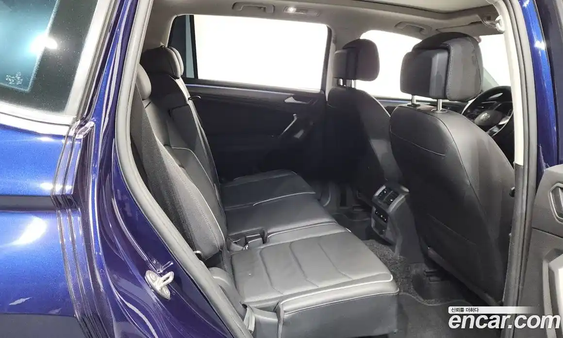 Volkswagen Tiguan 2023 2.0 Автомат в Москве № 214958, фото 12