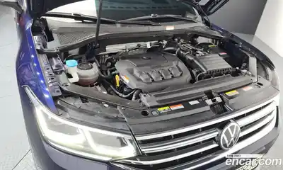 Volkswagen Tiguan 2023 2.0 Автомат в Москве № 214958, миниатюра 6