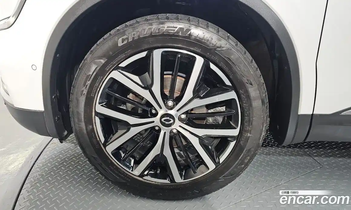 Renault QM6 2023 2.0 Автомат в Москве № 222665, фото 13