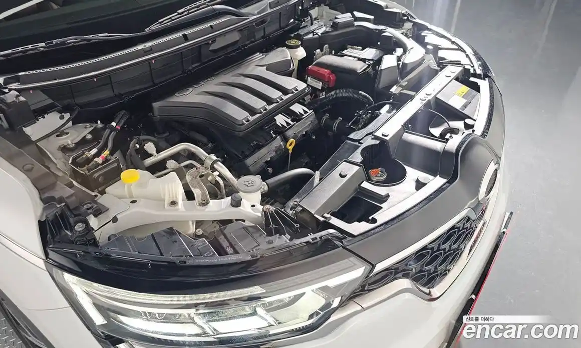 Renault QM6 2023 2.0 Автомат в Москве № 222665, фото 10