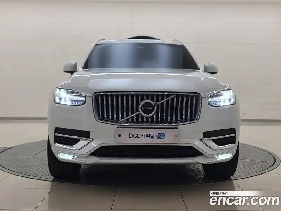 Volvo XC90 2023 2.0 Автомат в Москве № 230871, фото 3