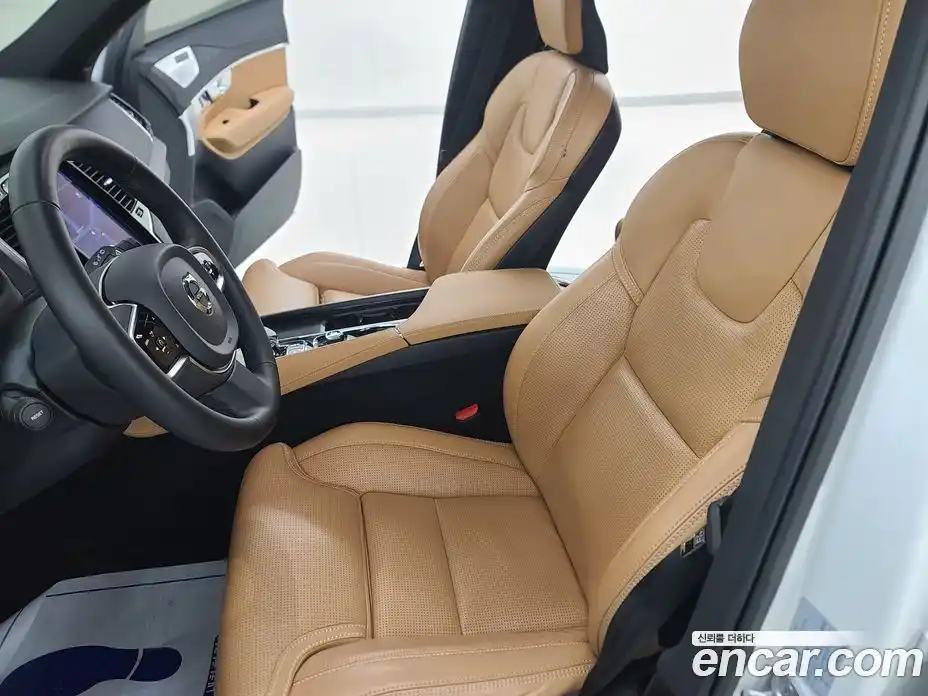 Volvo XC90 2023 2.0 Автомат в Москве № 230871, фото 10