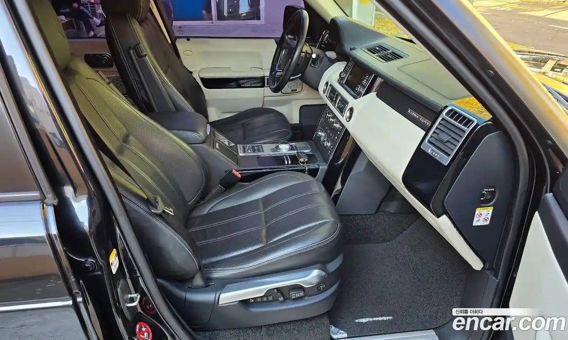 Land Rover Range-Rover 2012 4.4 Автомат в Москве № 231366, фото 18