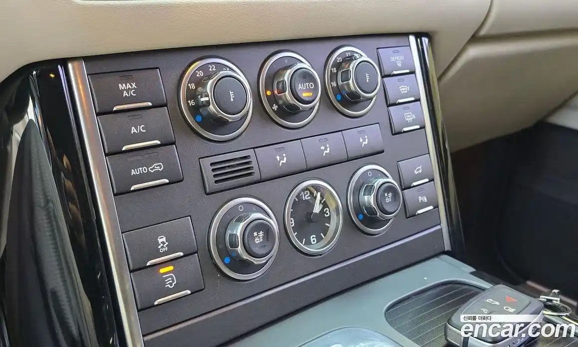 Land Rover Range-Rover 2012 4.4 Автомат в Москве № 231366, фото 10