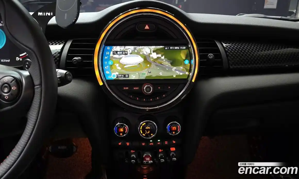 Mini Cooper 2021 2.0 Автомат в Москве № 231470, фото 15