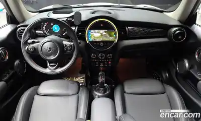 Mini Cooper 2021 2.0 Автомат в Москве № 231470, миниатюра 5