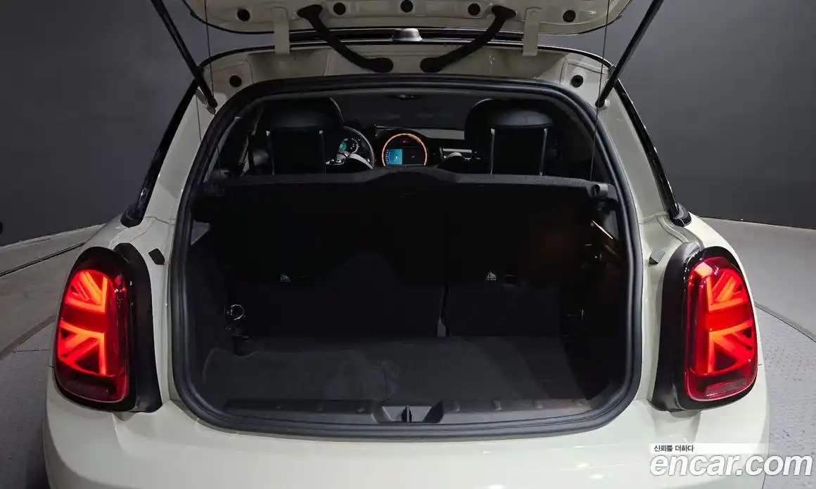 Mini Cooper 2021 2.0 Автомат в Москве № 231470, фото 10