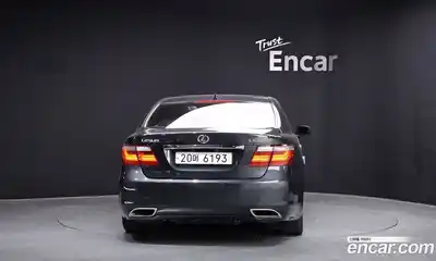 Lexus LS 2008 4.6 Автомат в Москве № 232061, миниатюра 12