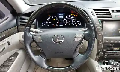 Lexus LS 2008 4.6 Автомат в Москве № 232061, миниатюра 3