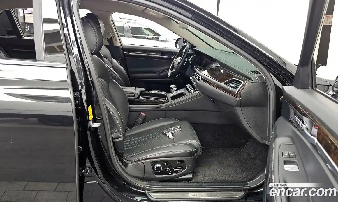 Genesis G90 2020 3.8 Автомат в Москве № 23380, фото 11