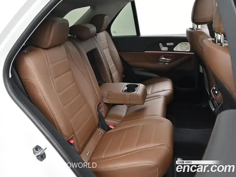 Mercedes-Benz GLE-Class 2025 3.0 Автомат в Москве № 237934, фото 12