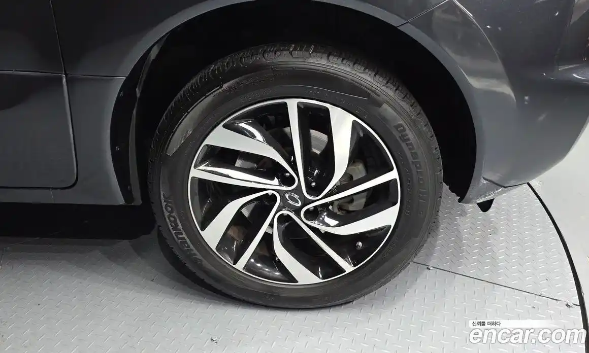 Renault QM5 2015 2.0 Автомат в Москве № 242588, фото 12