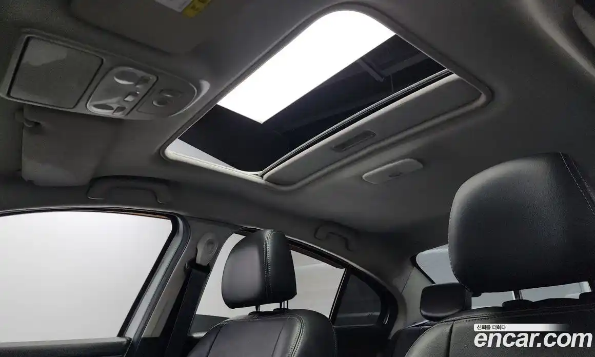 Renault SM3 2014 1.6 Автомат в Москве № 242821, фото 16